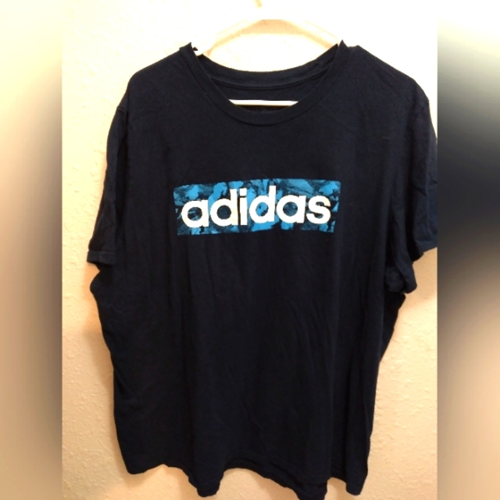 Adidas tee